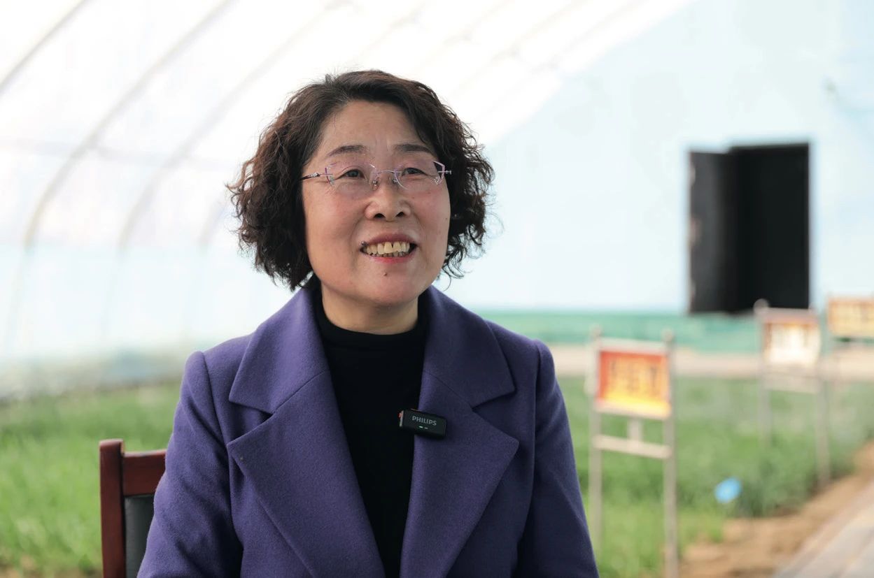 采访对象：内蒙古乌兰察布市女科技工作者协会会长、乌兰察布市草原站农业技术推广研究员郭艳玲