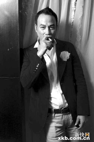 香港三级片中的男人--他们是风流倜傥的多情种